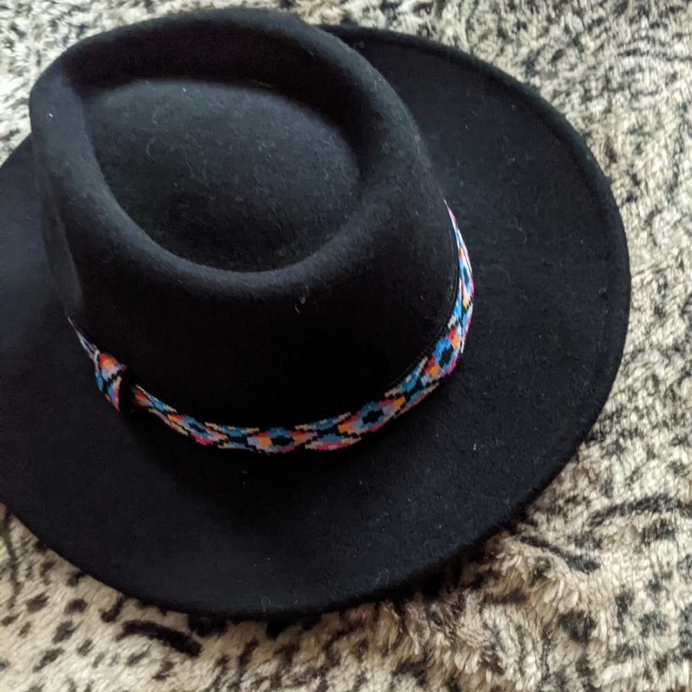 Hat - Picture 5 of 10